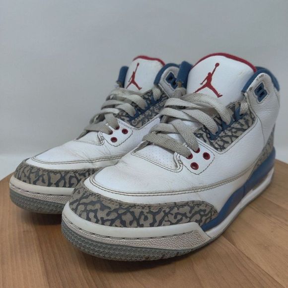 Nike Air Jordan 3 Retro GS- Womens- Size 7- True Blue- [854261-106] - Picture 4 of 12